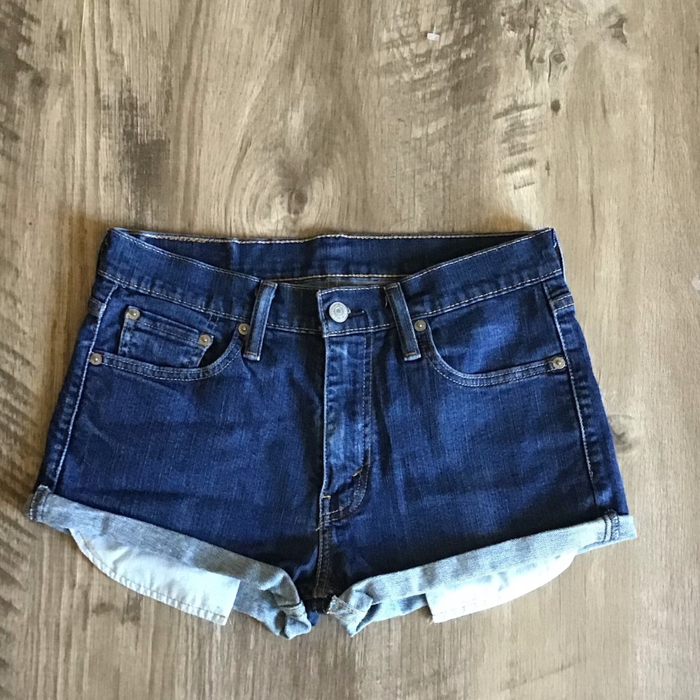 Levi’s cutoff shorts